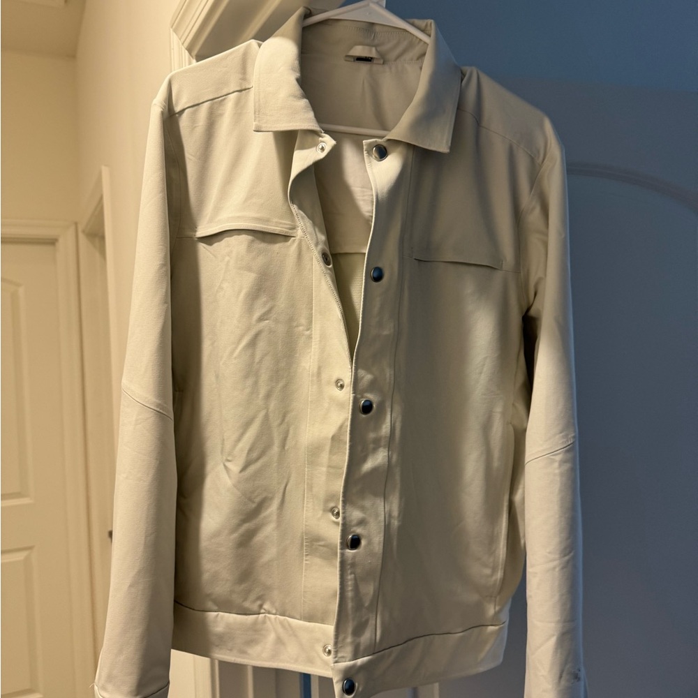 Lululemon Cream Lightweight Men Jacket